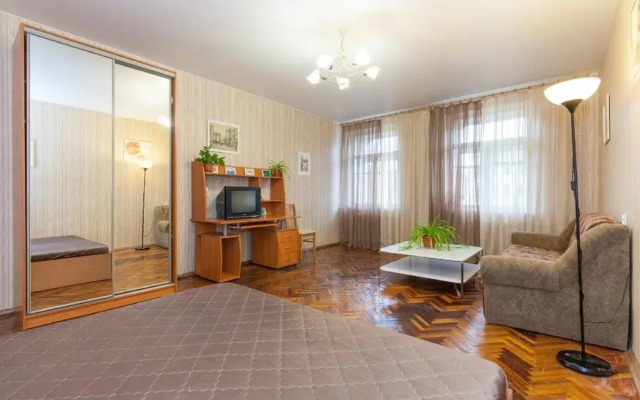 A-RENT On Naberezhnaya Griboedova