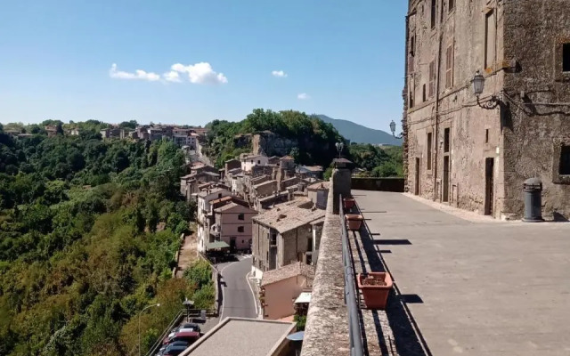 Quercia Sacrobosco apartment