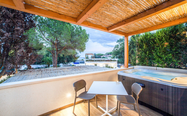NoHa Lifestyle Hotel