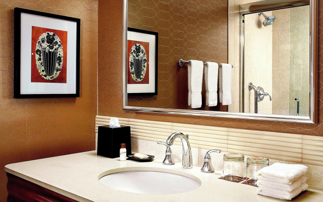 Sheraton Cavalier Calgary Hotel