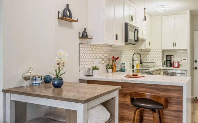 Two-bedroom Apartment With a Sunny Patio