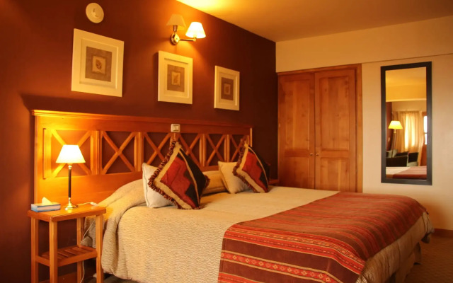 Altos Ushuaia Hotel & Resto