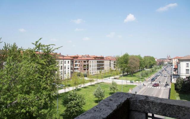 YouHosty - Segantini 73