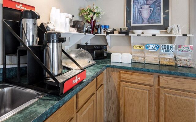 SureStay Hotel by Best Western Olathe