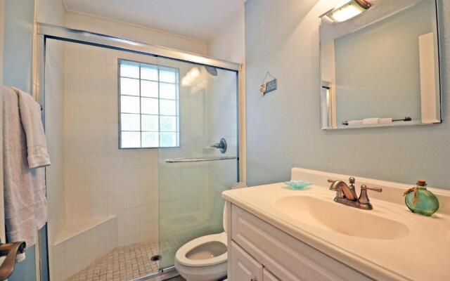 Paradise Beach - West 2414