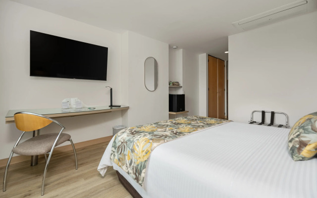 Novelty Suites Hotel