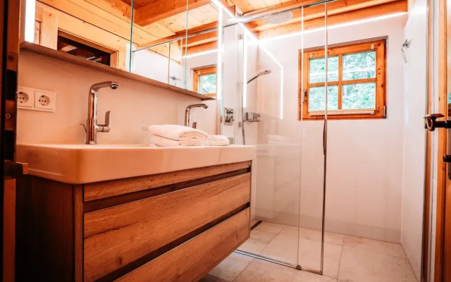 Hideway Chalet Gamsgluck With Pool and Sauna