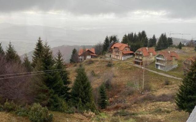 Iznad Oblaka~B-Apartman-16
