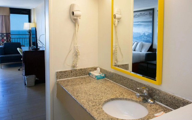 Super 8 By Wyndham Virginia Beach Oceanfront