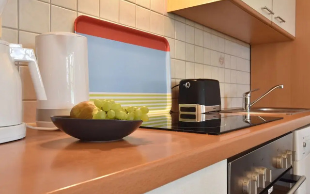 Charming Apartment in Stove With Garden