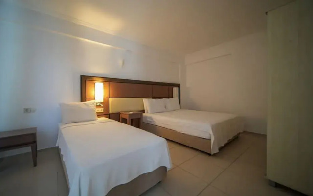 Zuzuu Beach Hotel