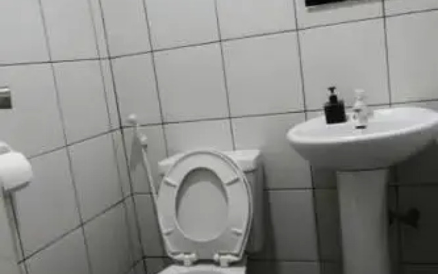 DG Budget Hotel Salem