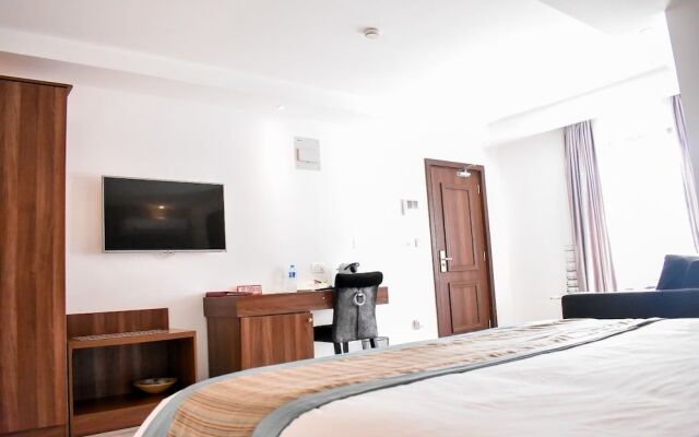 Sun Heaven Hotel & Resort V/I