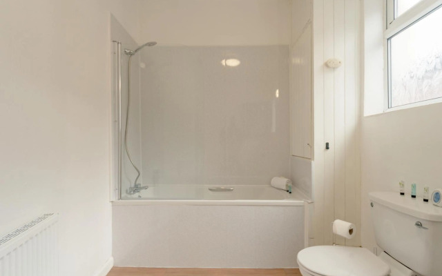 Ahenfie Plaza By Jesouth