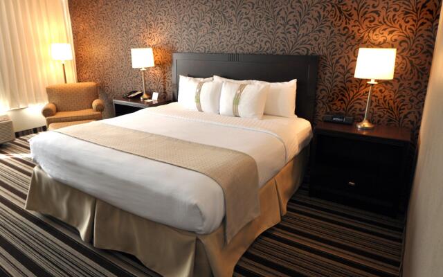 Holiday Inn Cleveland-Mayfield by IHG