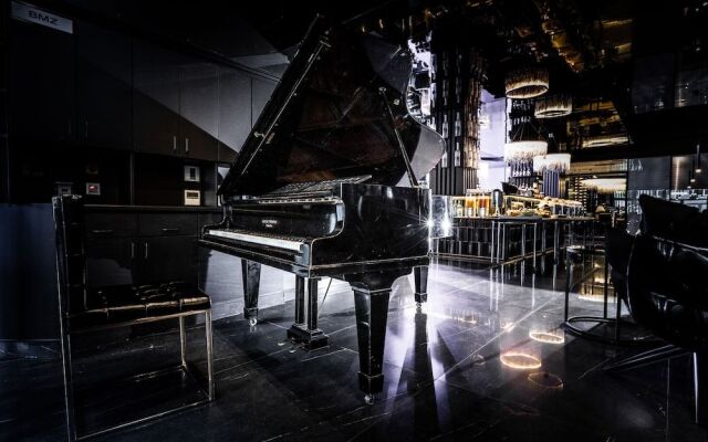 Hotel Belmont Classic