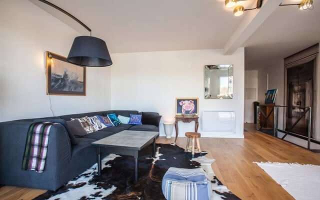 Charming Duplex With Terrace for 8 People in Port Vieux