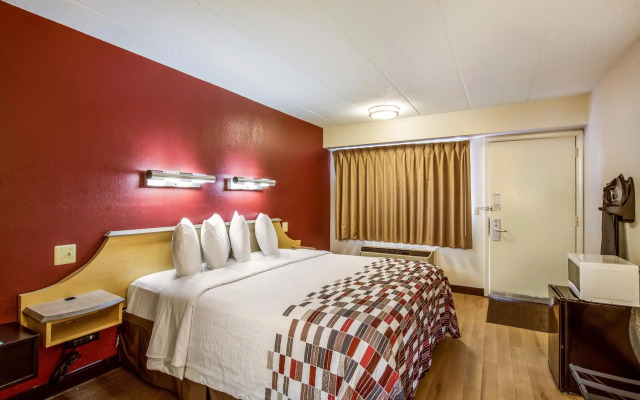 Red Roof Inn Detroit - Plymouth/ Canton