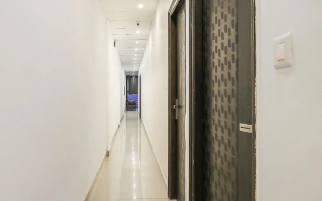 Oyo 46328 Hotel Anand Shri