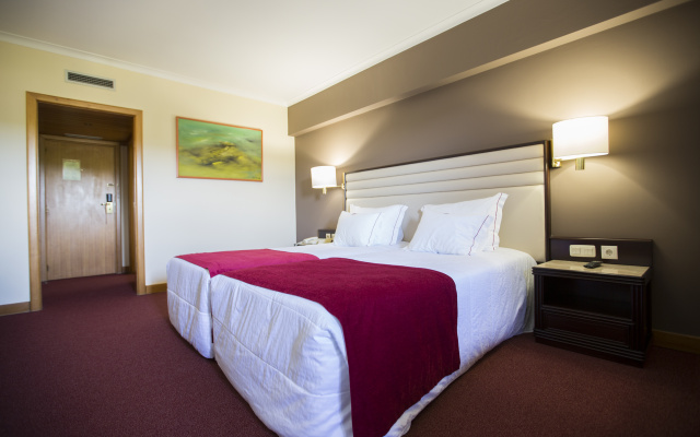 Hotel Mira Corgo - Image 7
