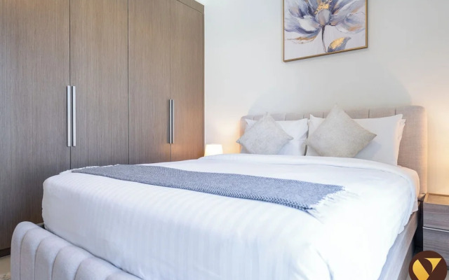 30th Floor Near Burj Khailfa Dubai Mal