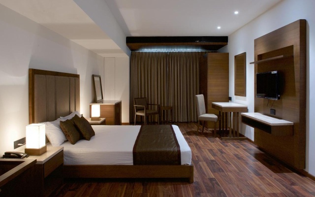Five Petals Hotel & Banquets