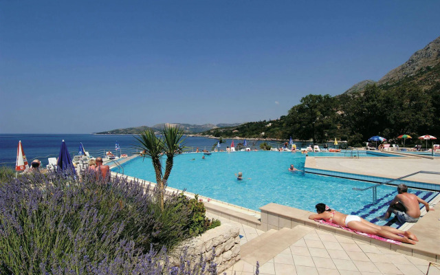 Orphee Hotel