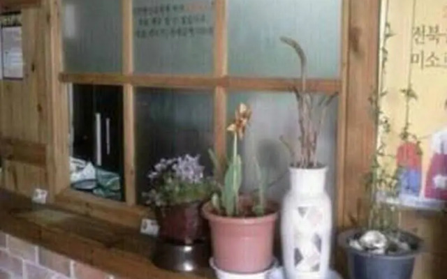 Theme Motel