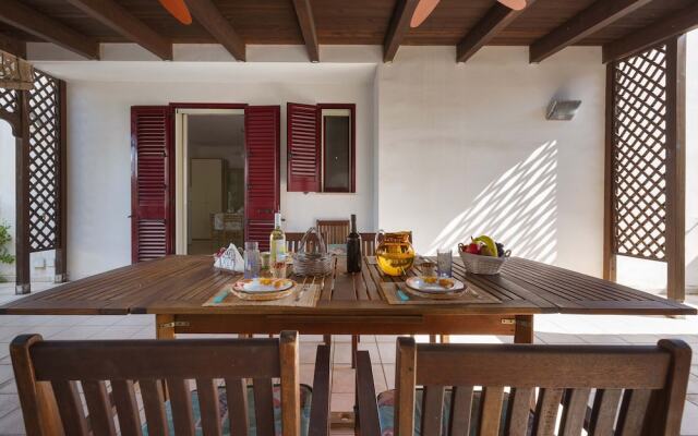 2747 Villino Li Marangi by Barbarhouse