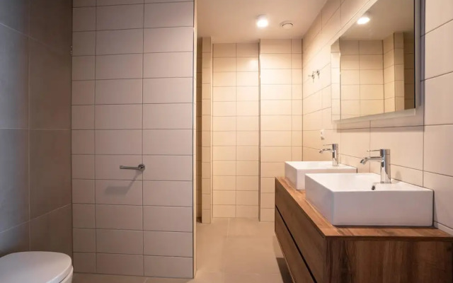 Spacious Apartment in Den Haag With View