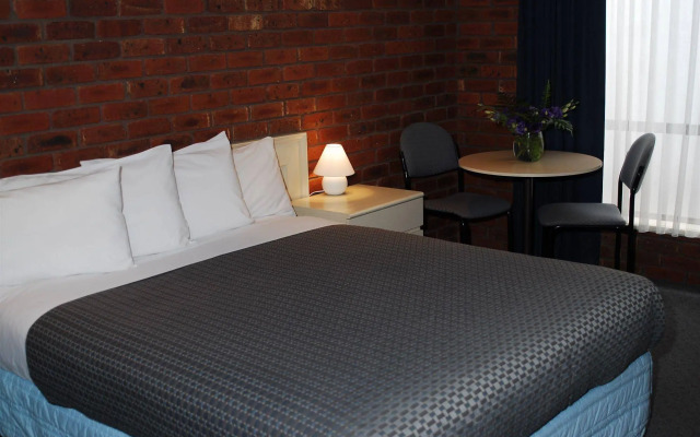 Melton Motor Inn & Apartments