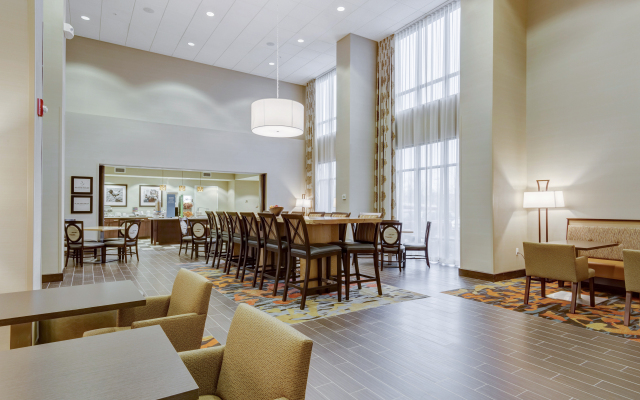 Hampton Inn St. Louis Wentzville