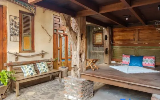 TwoSpaces Living at Wave and Chill House, Canggu