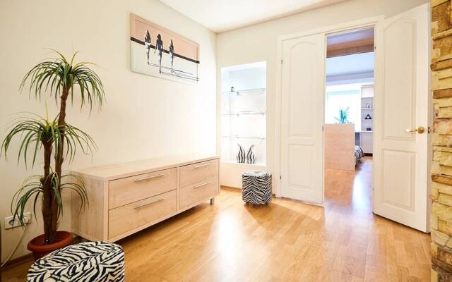 Апартаменты Home-Hotel, ул. Мечникова, 7