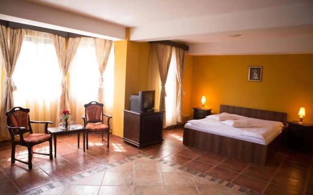 Lavric Bistro Pension