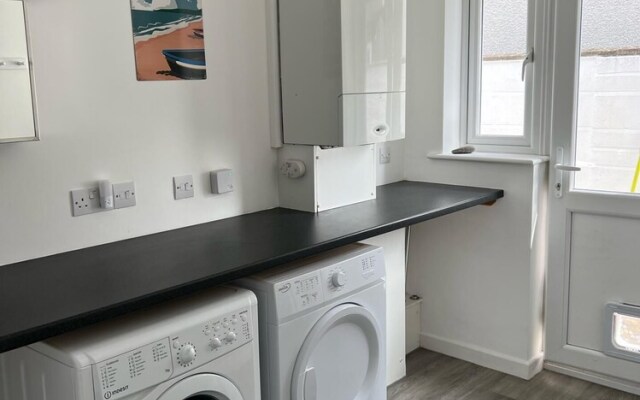 Bescot House, Bramble Hill, Bude, 4 bed det House