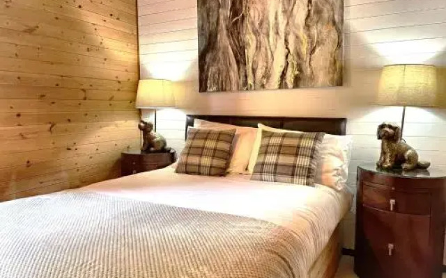 Woodland Lodges