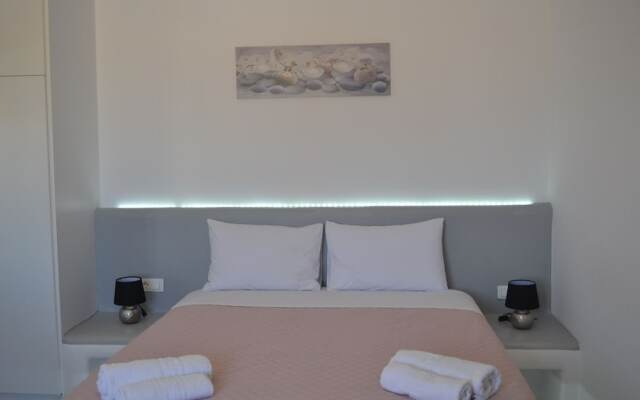 Oniropetra Apartaments