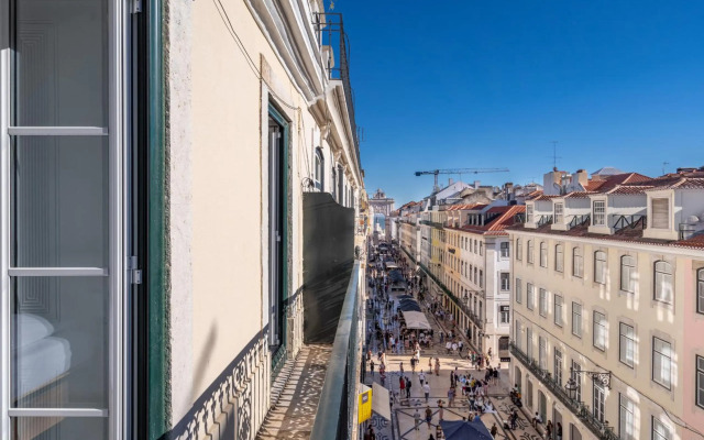 Lovely 2 Bedroom Apartment in the Heart of Lisbon