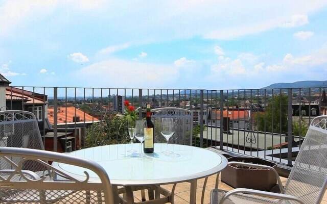 Adesso Hotel