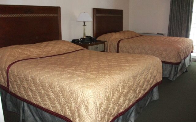 Travelodge by Wyndham Wasaga Beach