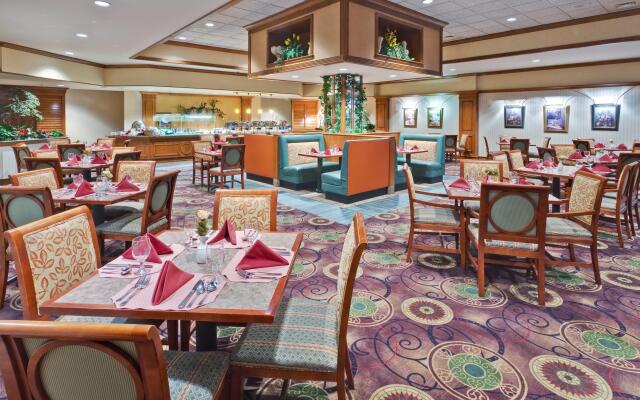 Holiday Inn University of Memphis All Suite by IHG
