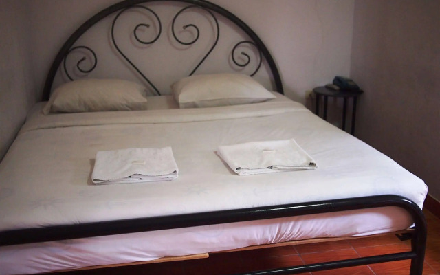 Little Home Guesthouse