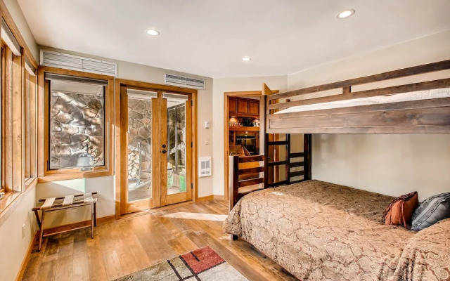 3br  Chateaux Dumont ~kids Ski Free! Walk To Lift 3 Bedroom Condo by RedAwning