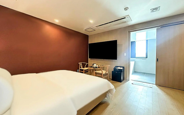 Hound Hotel Changwon Terminal