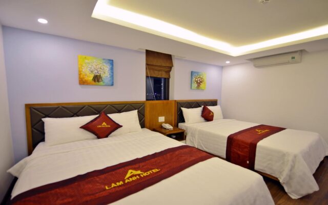 La Beach Hotel