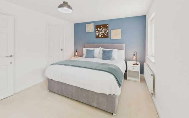 Host Stay Clearwell Gardens
