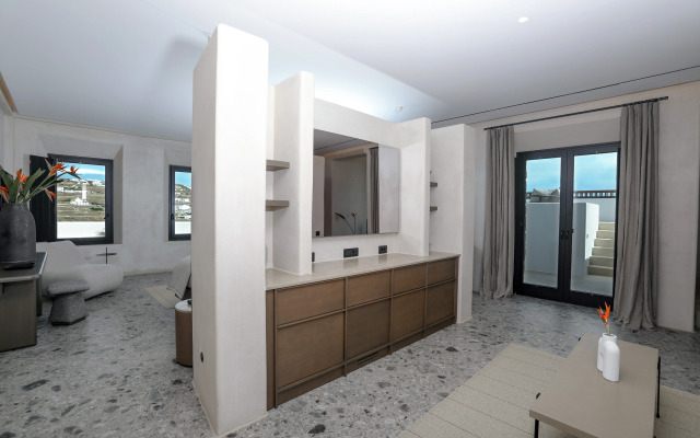 Aeonic Suites and Spa