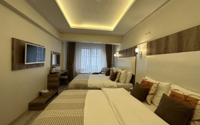 Line Suite Hotel