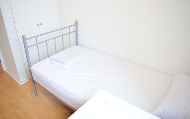 3 Bedroom Shadwell Flat